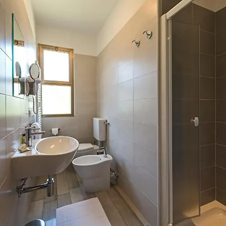 Alex Hotel 3*